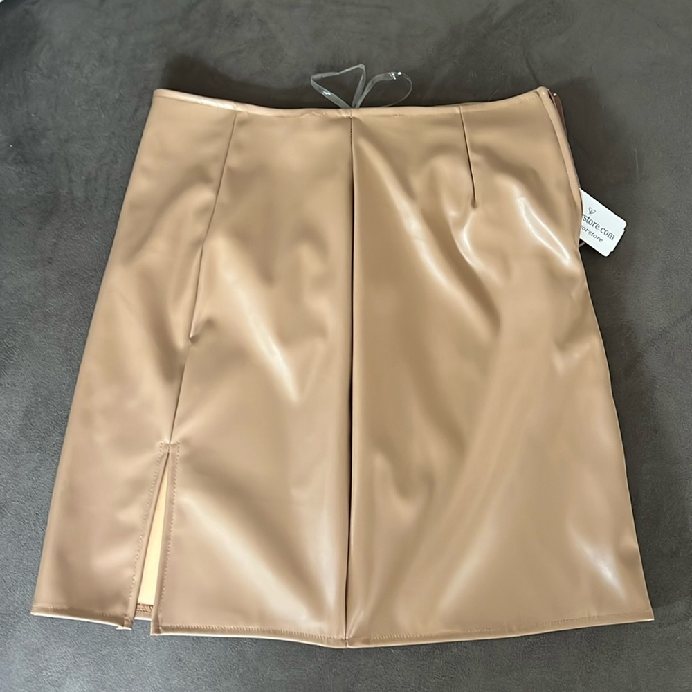 Faux leather mini skirt